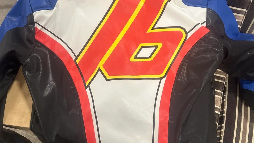 【OW2】リサイクルショップで驚くべきOWグッズと出会う海外勢現る ←その価値はなんと・・・