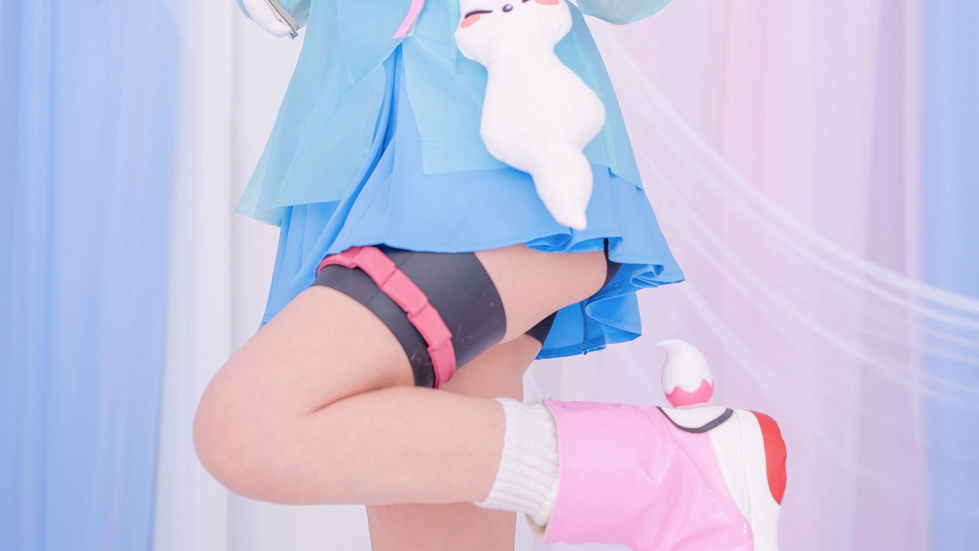 【朗報】えなこさんがレイニーデイキリコのコスプレを披露