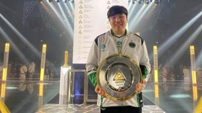 【OW】元Team Falconsのメンバーで世界最高峰の実績を持つコーチが競技引退を表明