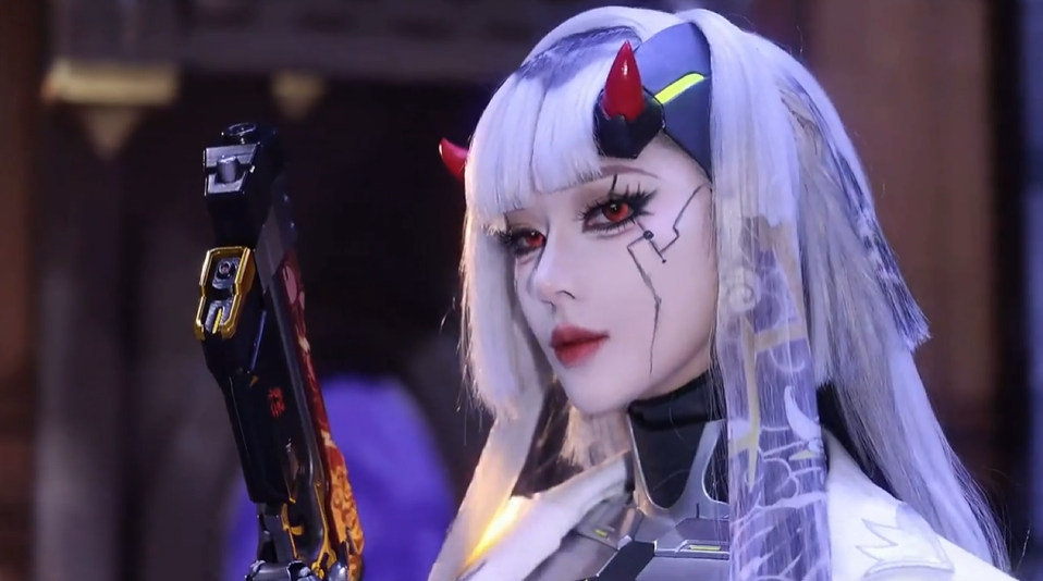 【OW】シオンのコスプレに海外勢が熱狂「ゲームからそのまま出てきたみたい」