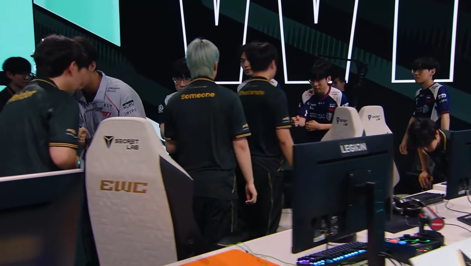 【OW】Falcons、T1にストレート負けで世界大会敗退 ←Hanbinは誘拐されたのか？