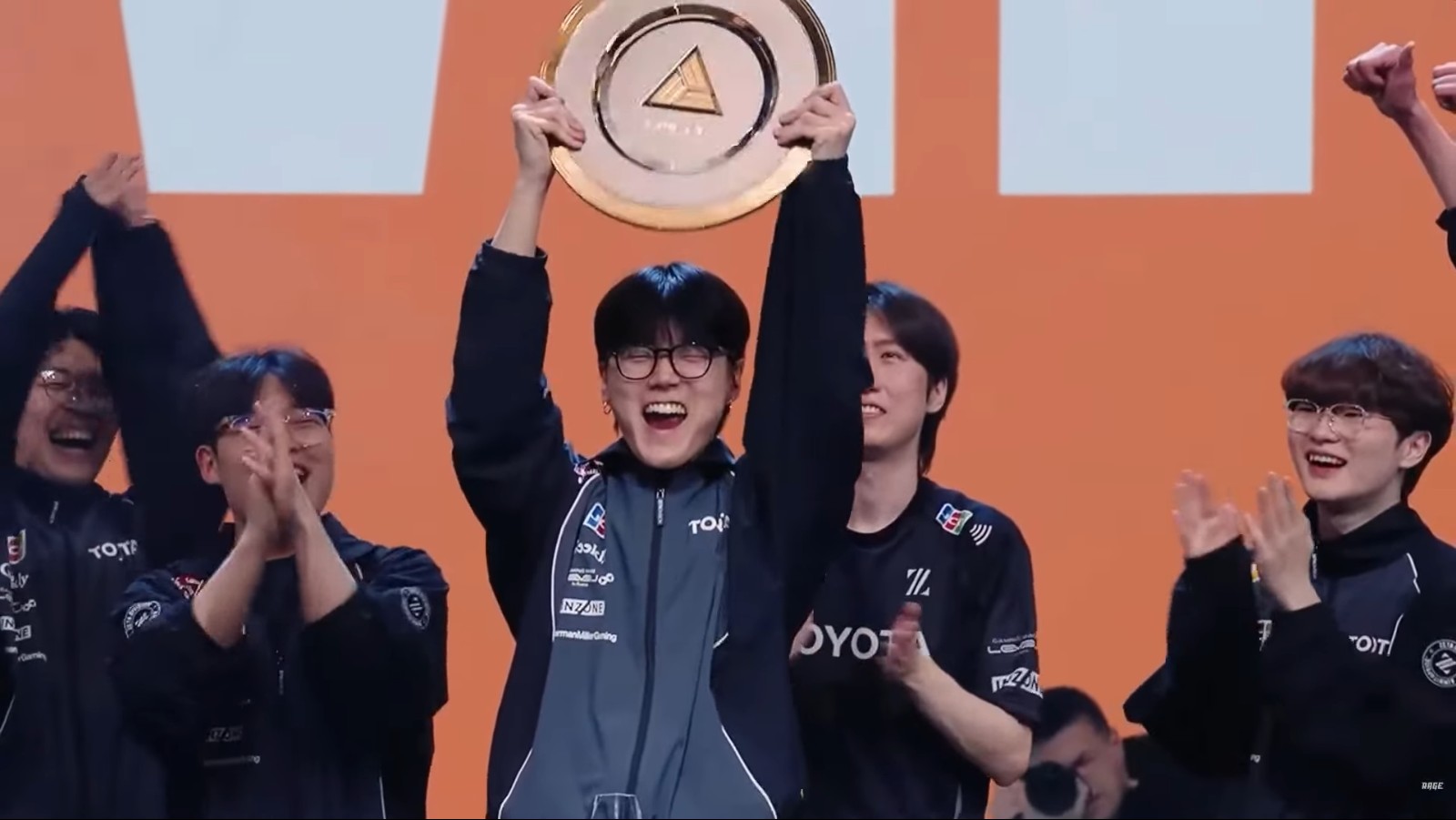 【OW】EWCが閉幕 ZETA DIVISIONが強敵TMを破り世界初優勝